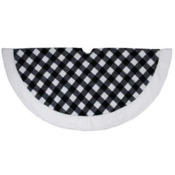 Northlight 48" Black And White Buffalo Plaid Christmas Tree Skirt With High Pile Fleece Trim